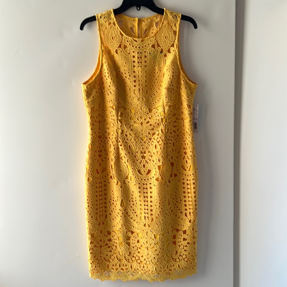 ☀️NWT Lace dress☀️